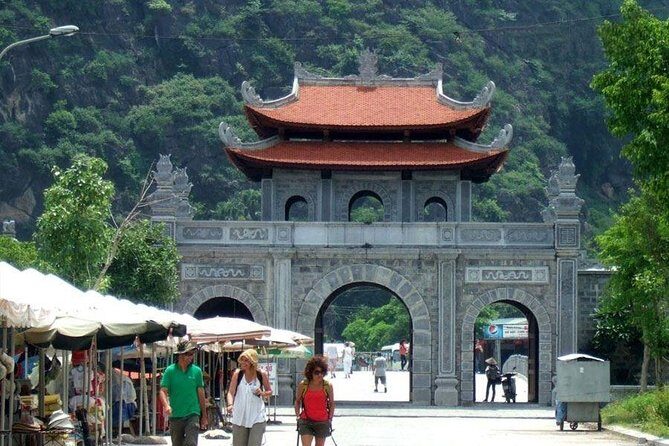 Luxury Hoa Lu - Tam Coc 1 Day Tour From Hanoi - By Limousine & Small Group - Key Points