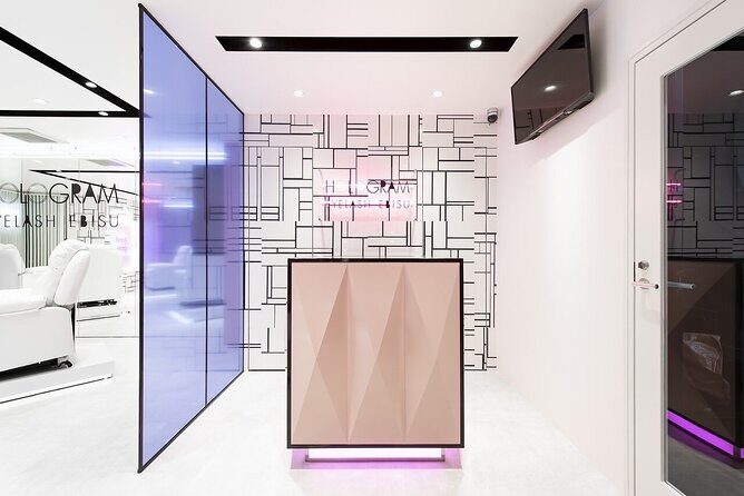 Luxury Lash & Nail Experience in Japan  English/Spanish Support - FAQ