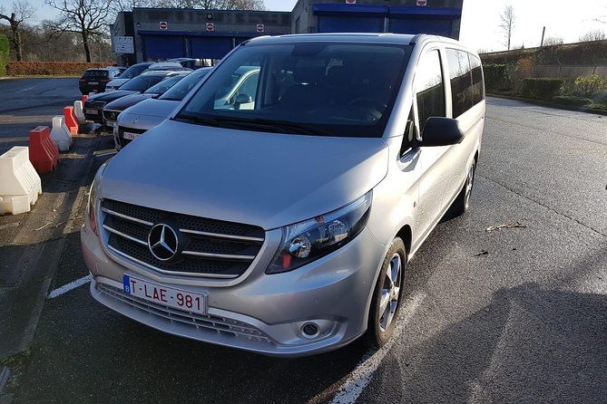 luxury-minivan-from-charleroi-airport-to-the-city-of-brussels