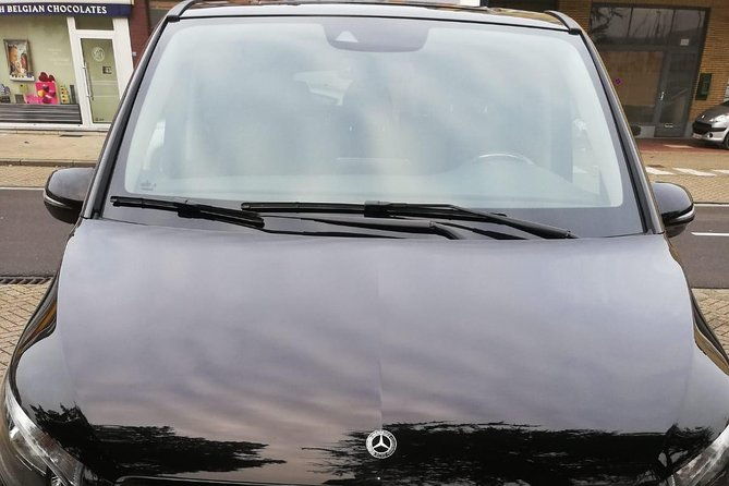 luxury-minivan-from-charleroi-airport-to-the-city-of-brussels