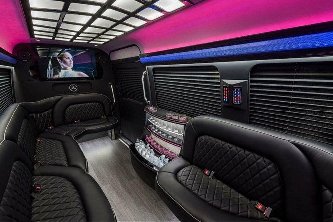 luxury-party-bus-limo-in-miami