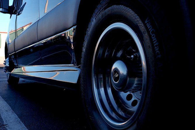 luxury-party-bus-limo-in-miami