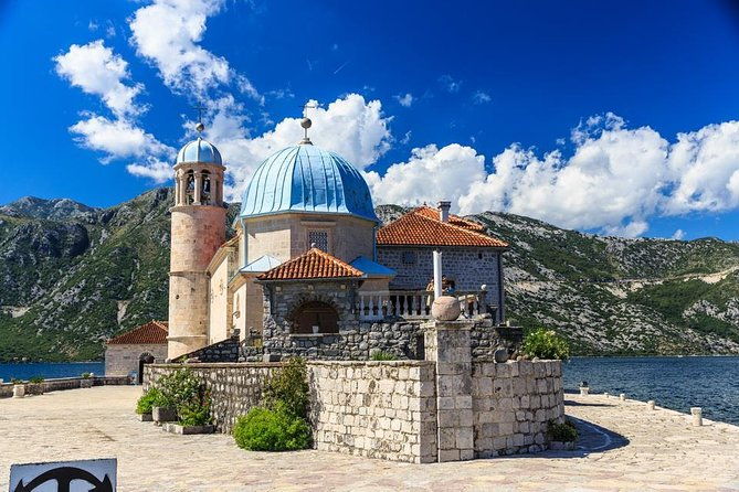 luxury-perast-and-njegusi-village-tour