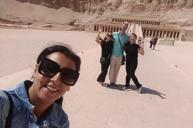 luxury Private 8-Hours Full Day East & West Banks Luxor & Lunch - The Colossi of Memnon — Silent Sentinels
