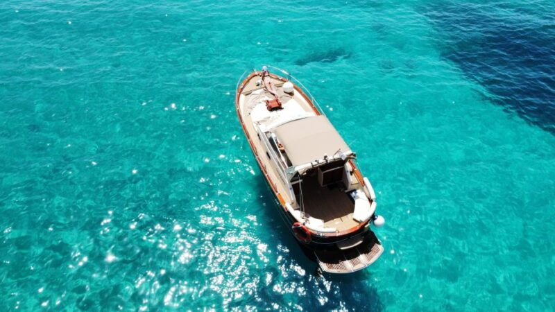 luxury-private-boat-tour-to-elaphiti-islands-4-hours