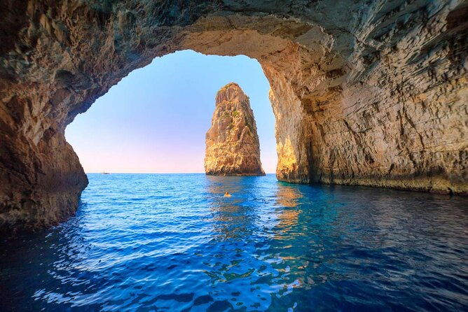 luxury-private-cruise-to-paxos-antipaxos-blue-caves-with-lunch