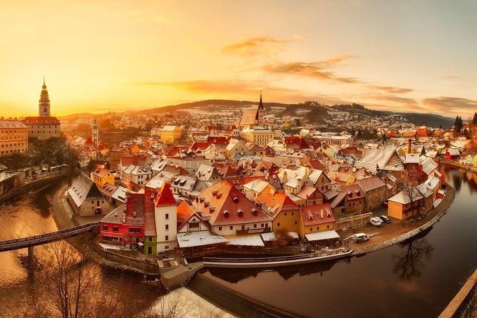 luxury-private-day-trip-from-prague-to-cesky-krumlov-via-hluboka-castle