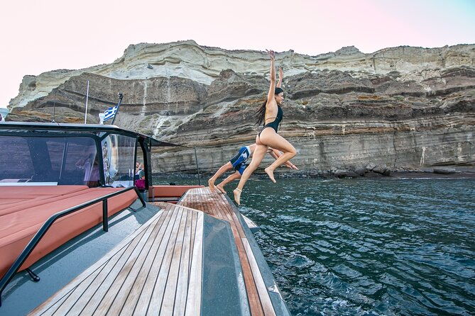 luxury-private-power-catamaran-tour-in-santorini-2