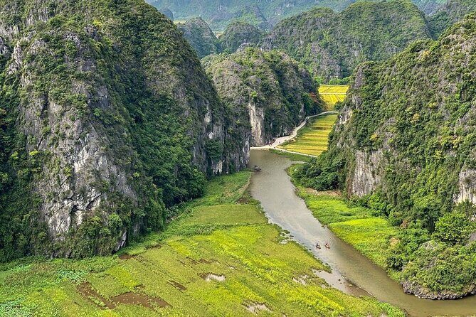 Luxury Private Tour from Hanoi to Mua Caves, Tam Coc & Hoa Lu - FAQ