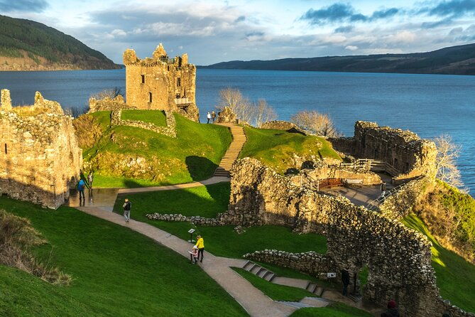 luxury-private-tour-of-the-highlands-loch-ness-from-edinburgh
