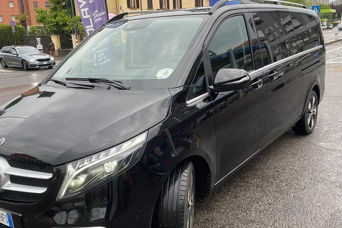 luxury-private-transfer-from-fiumicino-airport-to-rome-center