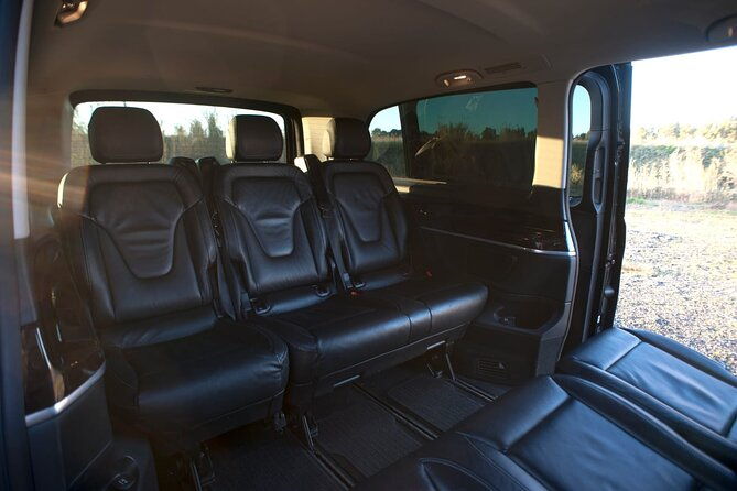 luxury-private-transfer-from-orio-al-serio-airport-to-milan-center