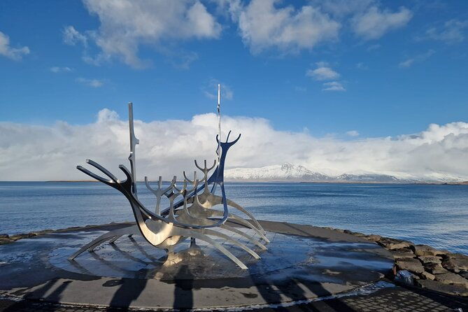 luxury-private-transfer-from-reykjavik-to-keflavik-airport-2