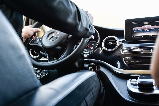 luxury-private-transfer-split-town-to-split-airport-2