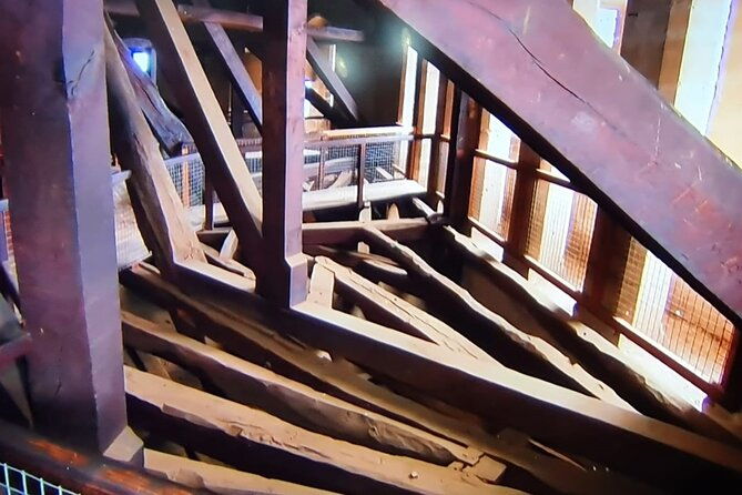 luxury-private-vehicle-day-hire-london-via-duxford-imperial-war-museum-ely