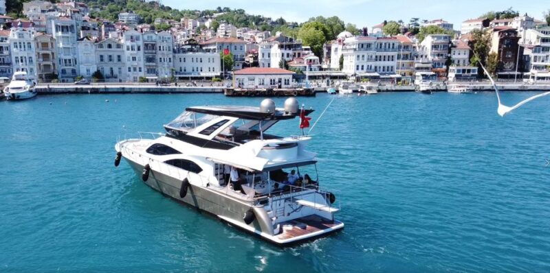 luxury-private-yacht-rental