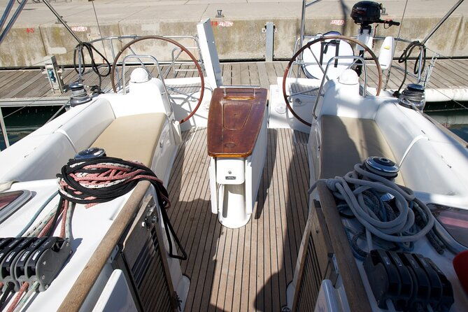 luxury-sailboat-ride-with-drinks-and-aperitif-small-groups