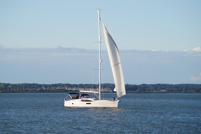 Luxury Sailing Experience Day with Champagne and Lunch or Dinner - An In-Depth Look at the Luxury Sailing Experience