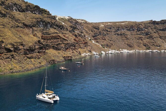 luxury-santorini-sunset-cruise-dinner-bbq-open-bar-transfers