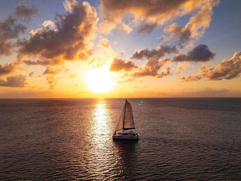 Luxury Sunset Sailing Catamaran Cruise in Cancun - Key Points