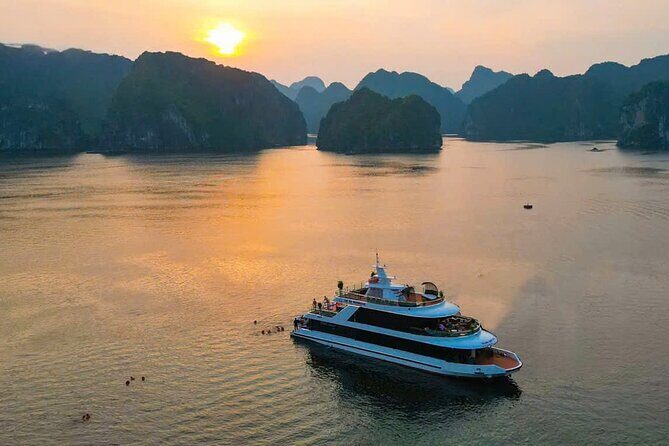 Luxury Sunset Tour: Kayaking and swimming to admire Lan Ha Bay - Key Points