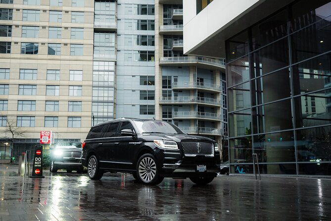luxury-suv-airport-transfer-from-seatac-seattle-up-6-passengers