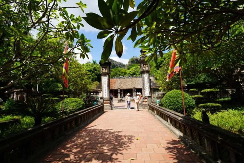 Luxury Tour Bich Dong Pagoda-Hoa Lu-Tam Coc-Mua Cave-Biking - Who Will Love This Trip?