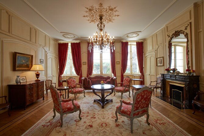 luxury-tour-of-chateau-de-la-dauphine-2