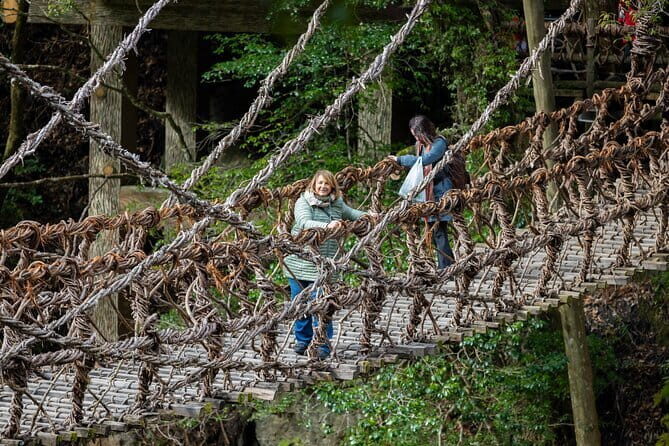 Luxury tour to Iya Valley's Kazurabashi and Oboke gorge by boat - The Comforts and Practicalities