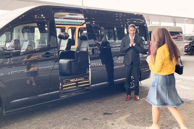 Luxury VIP Transfer: Bangkok  Pattaya in Majesty Platinum+ Van - Analyzing the Value