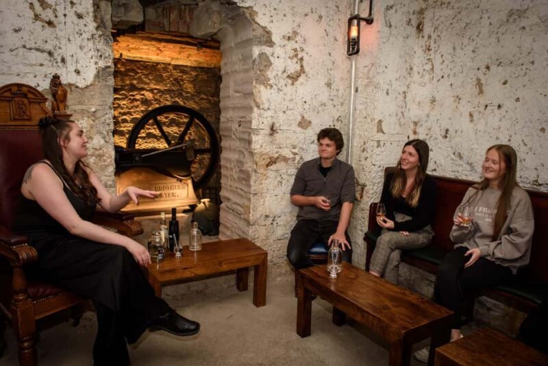 Luxury Whisky Tasting in Edinburgh's Underground Vaults - Key Points