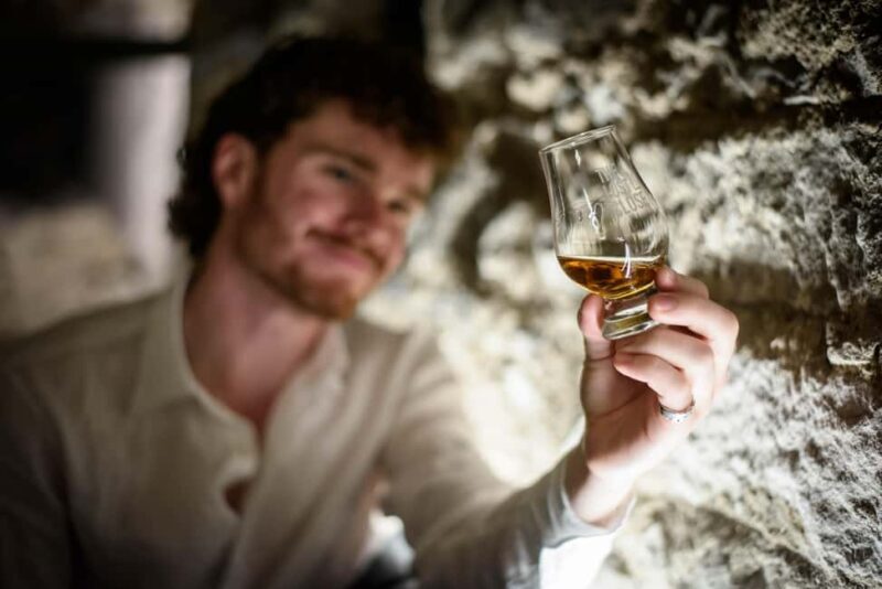 Luxury Whisky Tasting in Edinburgh's Underground Vaults - The Whisky Tasting Experience