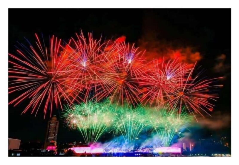 Luxury White Cruise &Premium View &Complimentary Beer & Win - Key Points