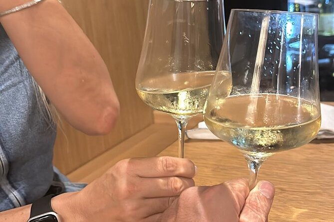 luxury-wine-experience-with-sommelier