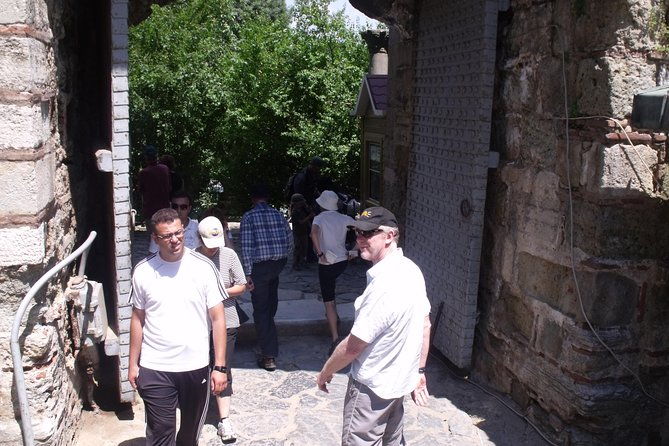 luxury-yacht-bosphorus-cruise-with-stop-in-asia-guide-included