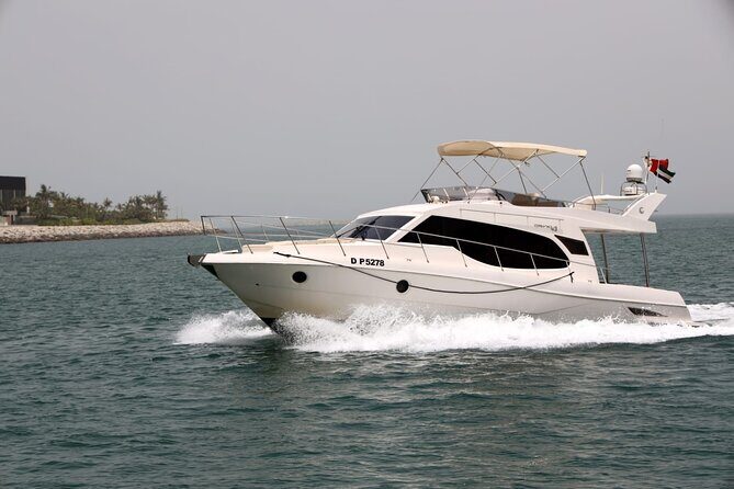 Luxury Yacht Charter : Dubai Marina, Atlantis The Palm & Burj Al Arab - Who Will Love This Experience?