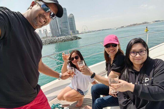 Luxury Yacht Cruise and Dine in Dubai - FAQ