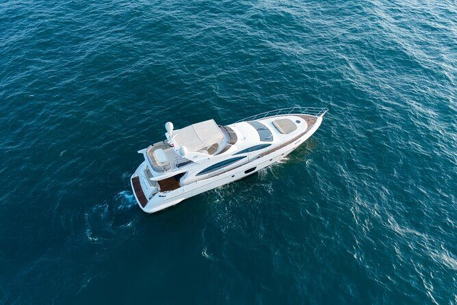Luxury Yacht Private Rental from Dubai Marina - A Closer Look at the Dubai Marina Luxury Yacht Tour