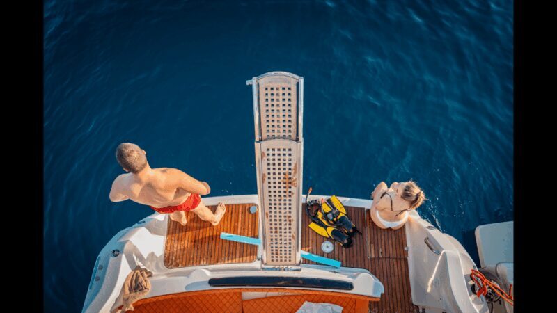 Luxury yacht: Sunset Blue Cave & Elaphite Island Tour - FAQ