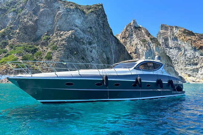 luxury-yacht-tour-amalfi-coast-and-capri-all-inclusive-2