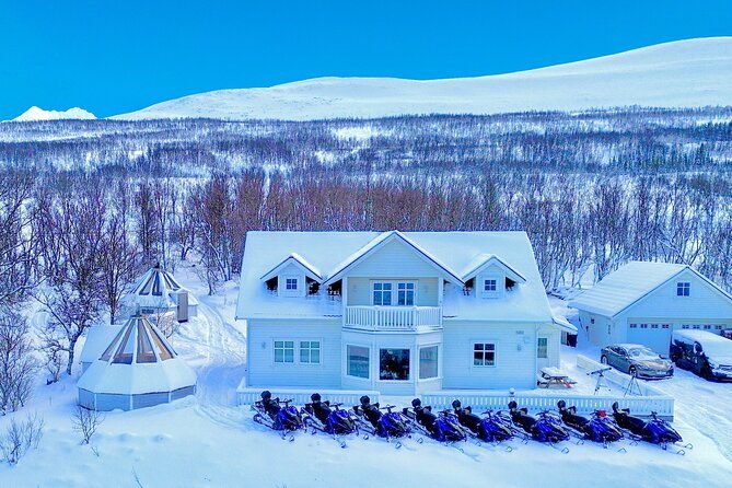 lyngen-alps-guided-snowmobile-tour-from-tromso