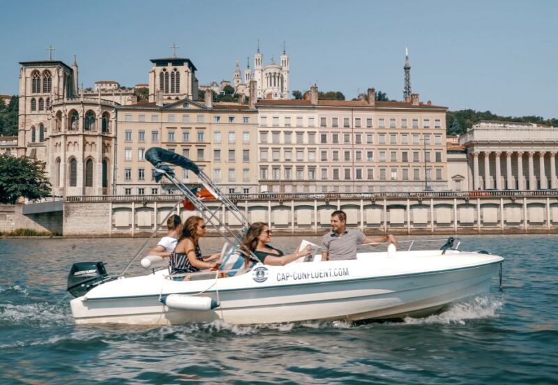 Lyon: Boat Rental without a License - A Closer Look at the Lyon Boat Rental Experience