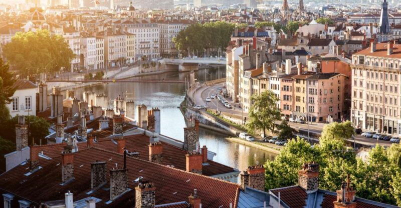 lyon-capture-the-most-photogenic-spots-with-a-local