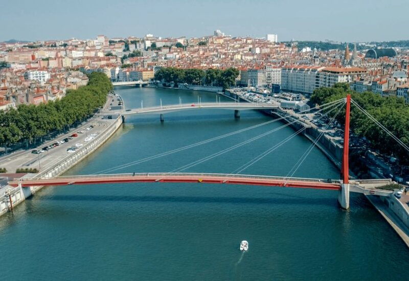 lyon-from-confluence-to-barbe-island-in-electric-boat