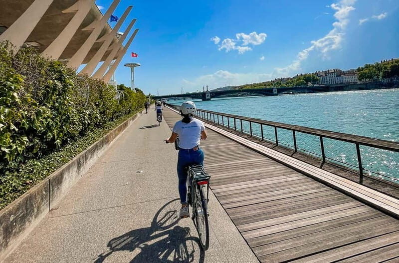 Lyon: Guided City Bike Tour - Key Points