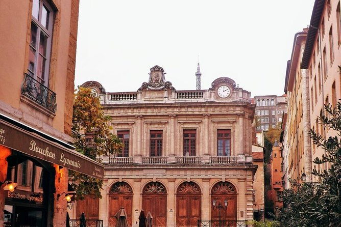 lyon-highlights-secrets-walking-guided-tour-small-group-including-funicular