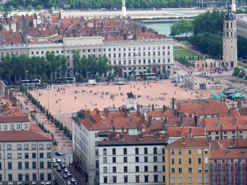 lyon-old-city-walking-tour-group-or-private