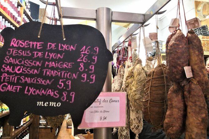 lyon-old-town-food-wine-tasting-tour-including-a-bouchon-lyonnais