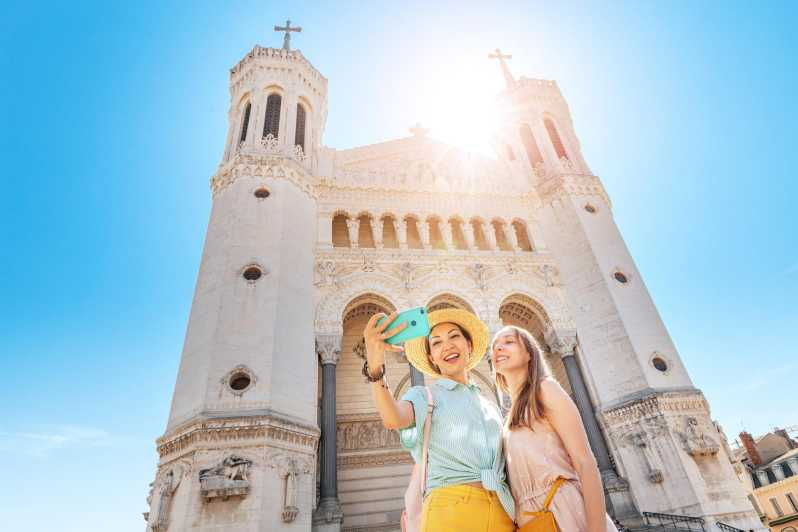 lyon-old-town-highlights-and-history-private-walking-tour