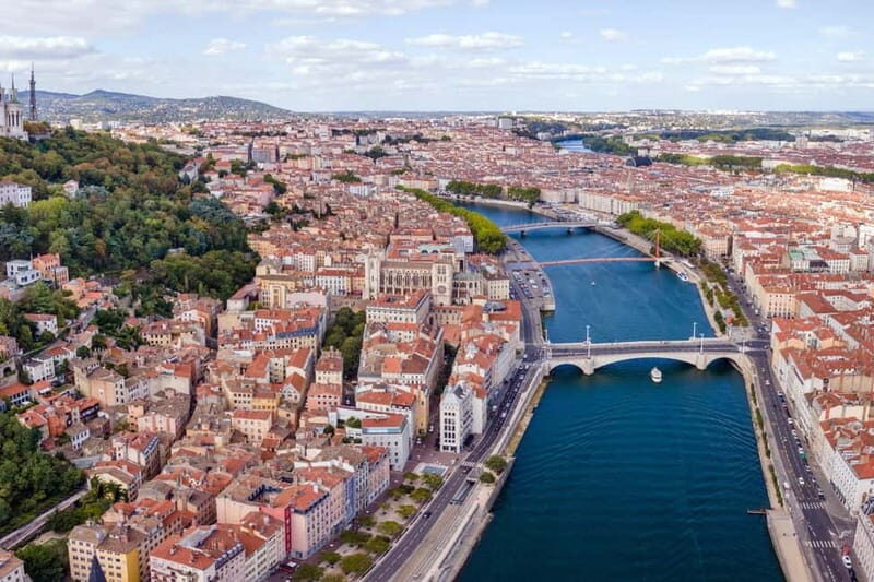 Lyon Old Town Tour with Sightseeing Cruise Tickets - FAQ